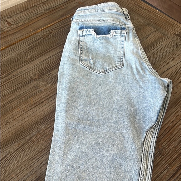 Hollister Light Blue Flare & Wide Leg Jeans - Picture 12 of 12
